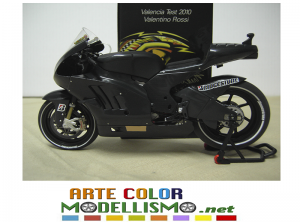 MINICHAMPS PMA ITEM 122 110876 DUCATI DESMOSEDICI GP11 TEST 2010 VALENTINO ROSSI 1/12 SCALE