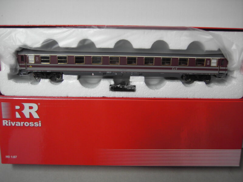 HORNBY RIVAROSSI HR 4096 CARROZZA UIC X ALTA VELOCITA' FS TRENITALIA HO 1/87